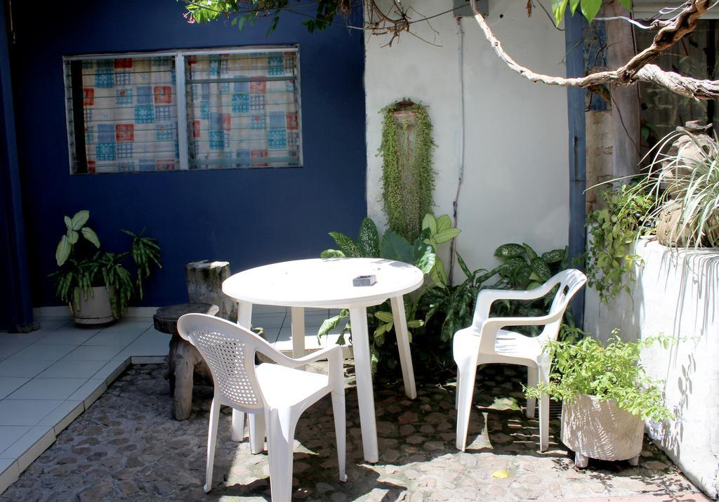 Ximenas Guest House San Salvador Exteriör bild