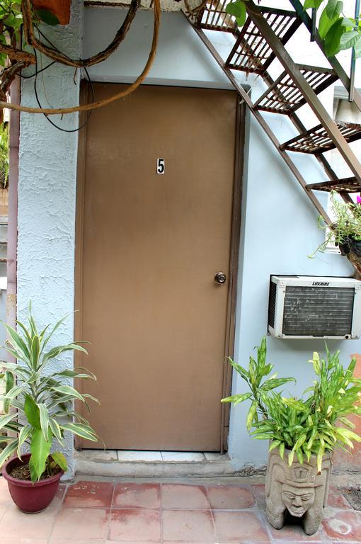 Ximenas Guest House San Salvador Exteriör bild