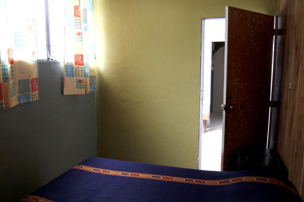 Ximenas Guest House San Salvador Exteriör bild